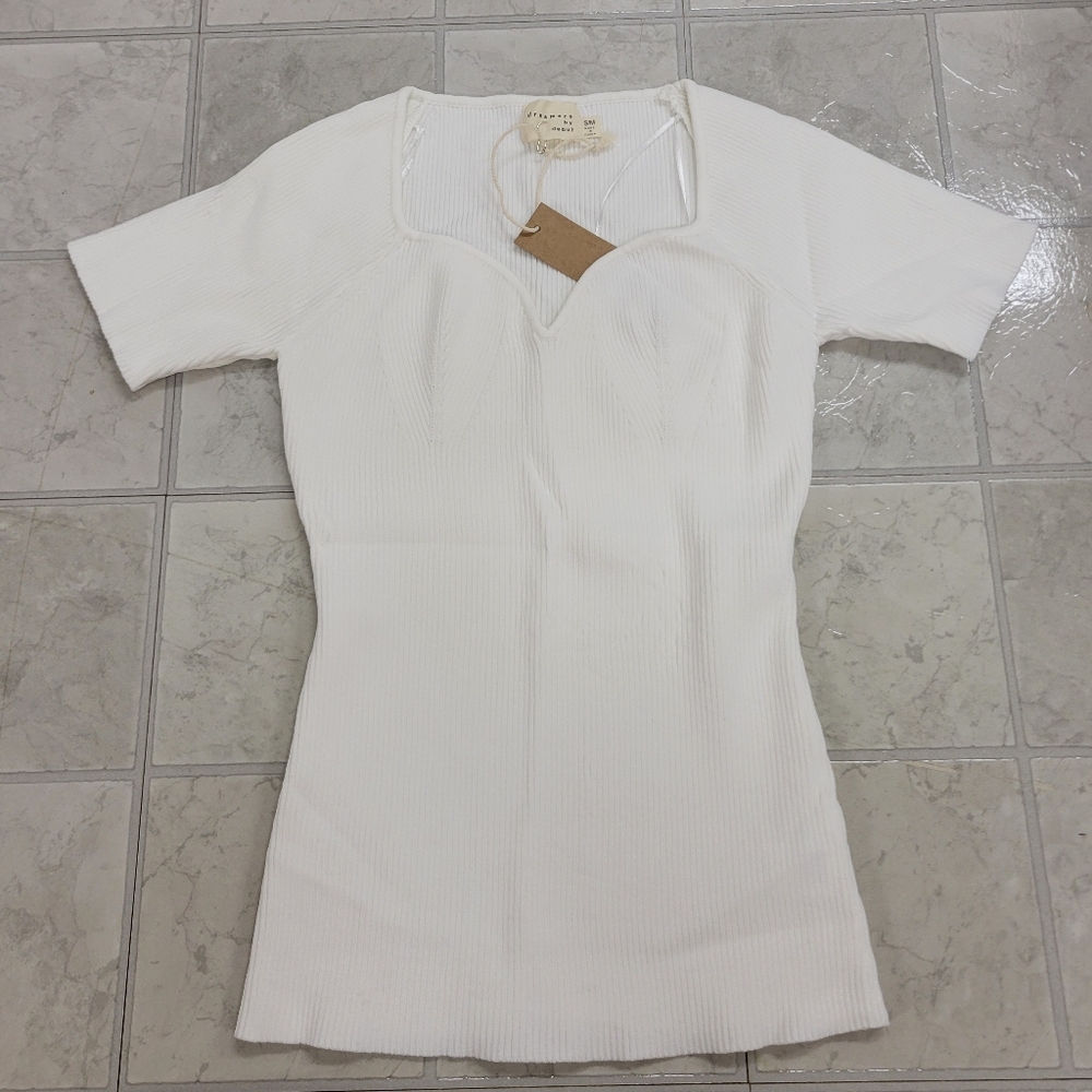 NWT Dreamers By Debut White Sweetheart Neckline Short Sleeve Sweater Size S/M